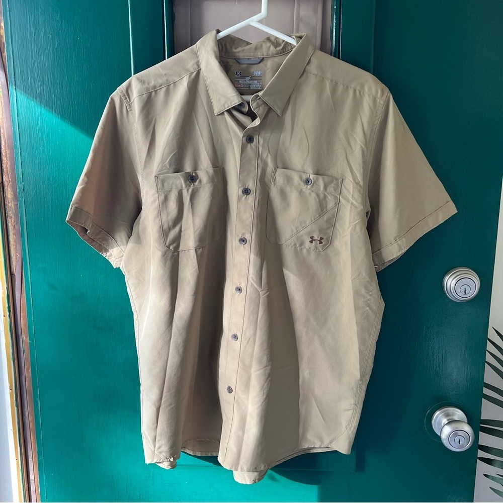 Under armor Men's Khaki Casual Button Down Shirt